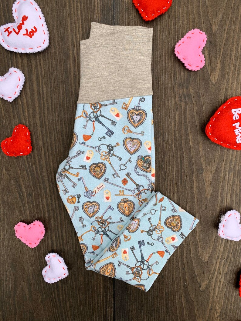 Baby + Toddler, Kid’s Unisex Grow with Me Slim Pants in Key To My Heart, Kid’s Leggings